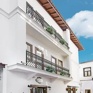 https://maison-bahar-suites-hotel.aegeanhotels.net